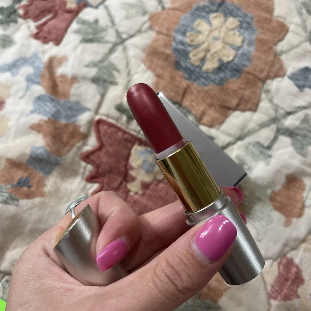 Lancome Rouge Attraction Enigma Lipstick New Lasting Impact